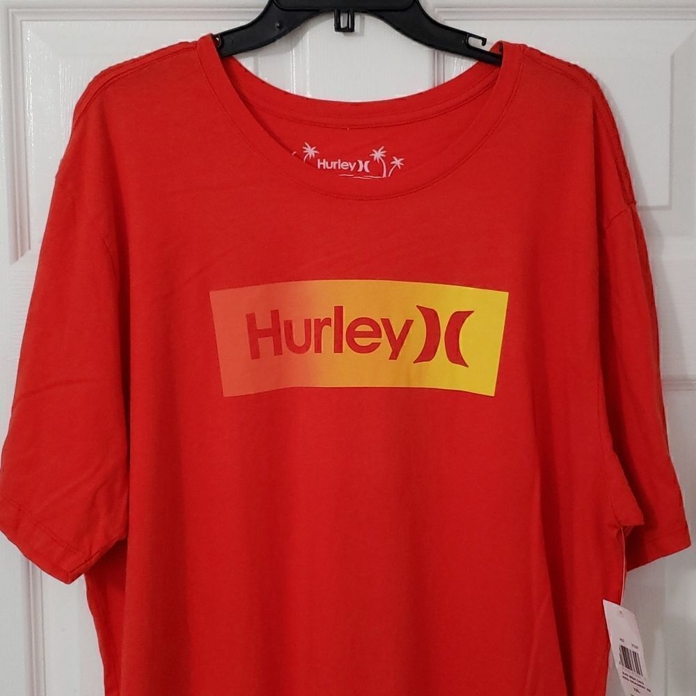 Hurley Everyday Washed Red Graphic Logo T-Shirt. NWT